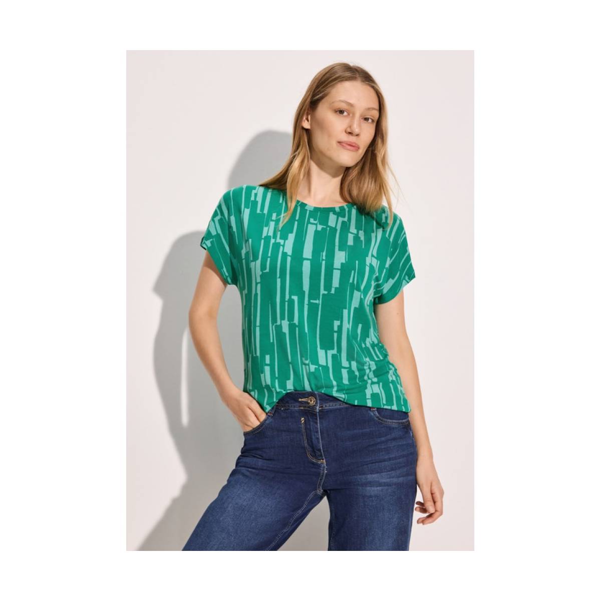 CECIL  t shirts groen/color -  model b321924 - Dameskleding t shirts groen